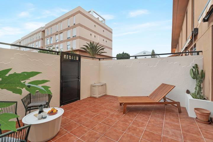 Location de vacances pour 4 personnes, avec bassin pour enfant et jardin, animaux acceptés à El Medano - 2