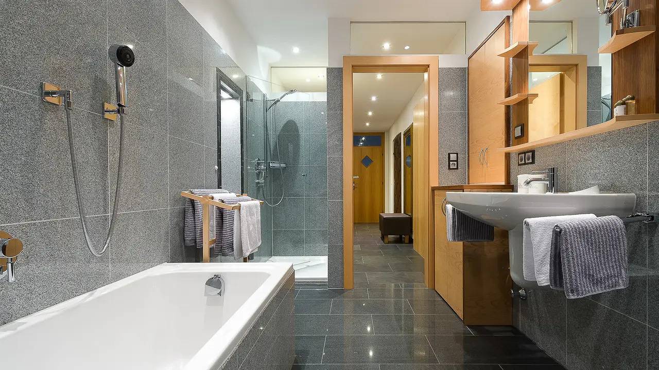 Ganze Ferienwohnung, Ferienwohnung für 4 Personen (60 m²) in Stadt Innsbruck in Innsbruck, Innsbruck Land