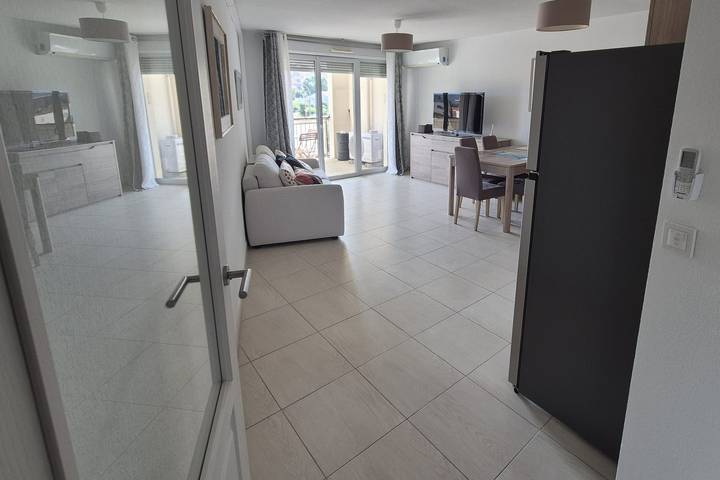 Gîte pour 4 personnes, avec balcon, adapté aux familles à Cogolin - 2