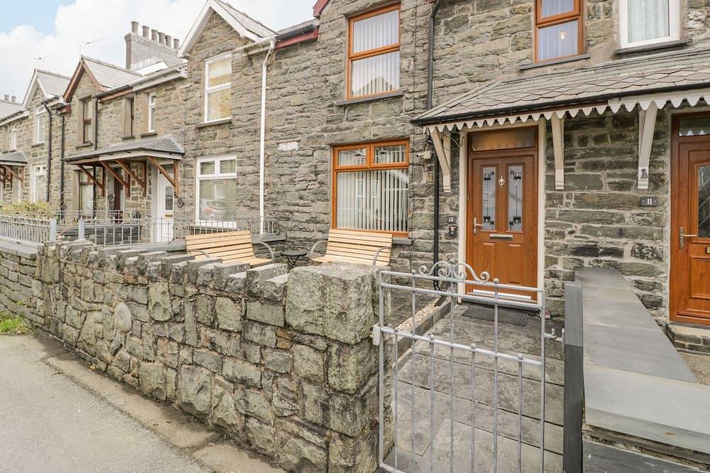 Cottage for 4 People in Blaenau Ffestiniog, Gwynedd