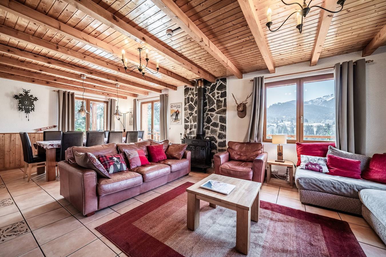 Chalet 'La Perle' con acceso fácil a Avoriaz y al jacuzzi in Montriond, Les Portes du Soleil