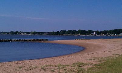 Cottage for 2 Guests in Colonial Beach, Virginia, Picture 4