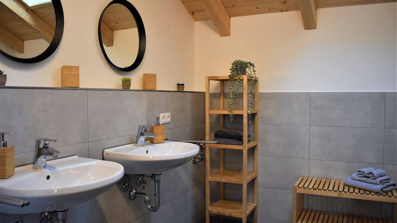 Ganze Ferienwohnung, Ferienwohnung für 4 Personen (85 m²) in Rosenheim in Rosenheim, Oberbayern