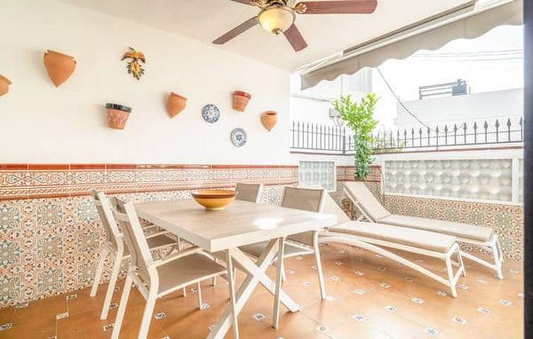 Ferienhaus "Casa Colibri 2 Beach" mit Gemeinschaftspool und WLAN in Rio Chillar, Nerja