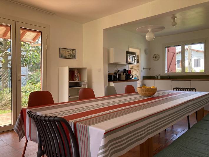 Location de vacances pour 12 personnes, avec jardin et balcon à Hendaye - 2
