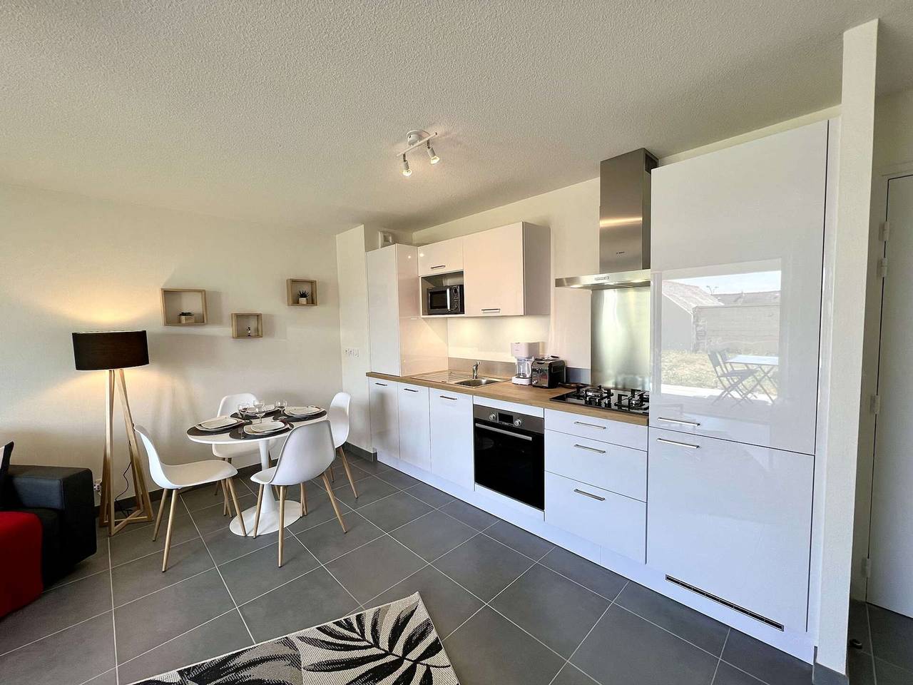 Ganze Wohnung, Étel - Moderne 2-Zimmer-Wohnung, Wifi & Parkplatz, 700m zum Strand in Étel, Côte des Mégalithes