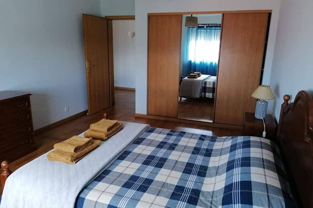 Entire apartment, Arquinha Apartment - Ponta Delgada - Azores in São Miguel Island, Ponta Delgada