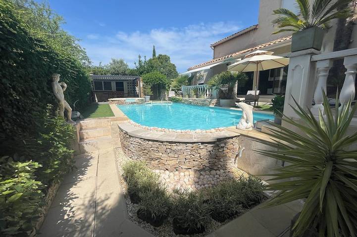 Ferienhaus für 8 Personen, mit Whirlpool und Pool - 1
