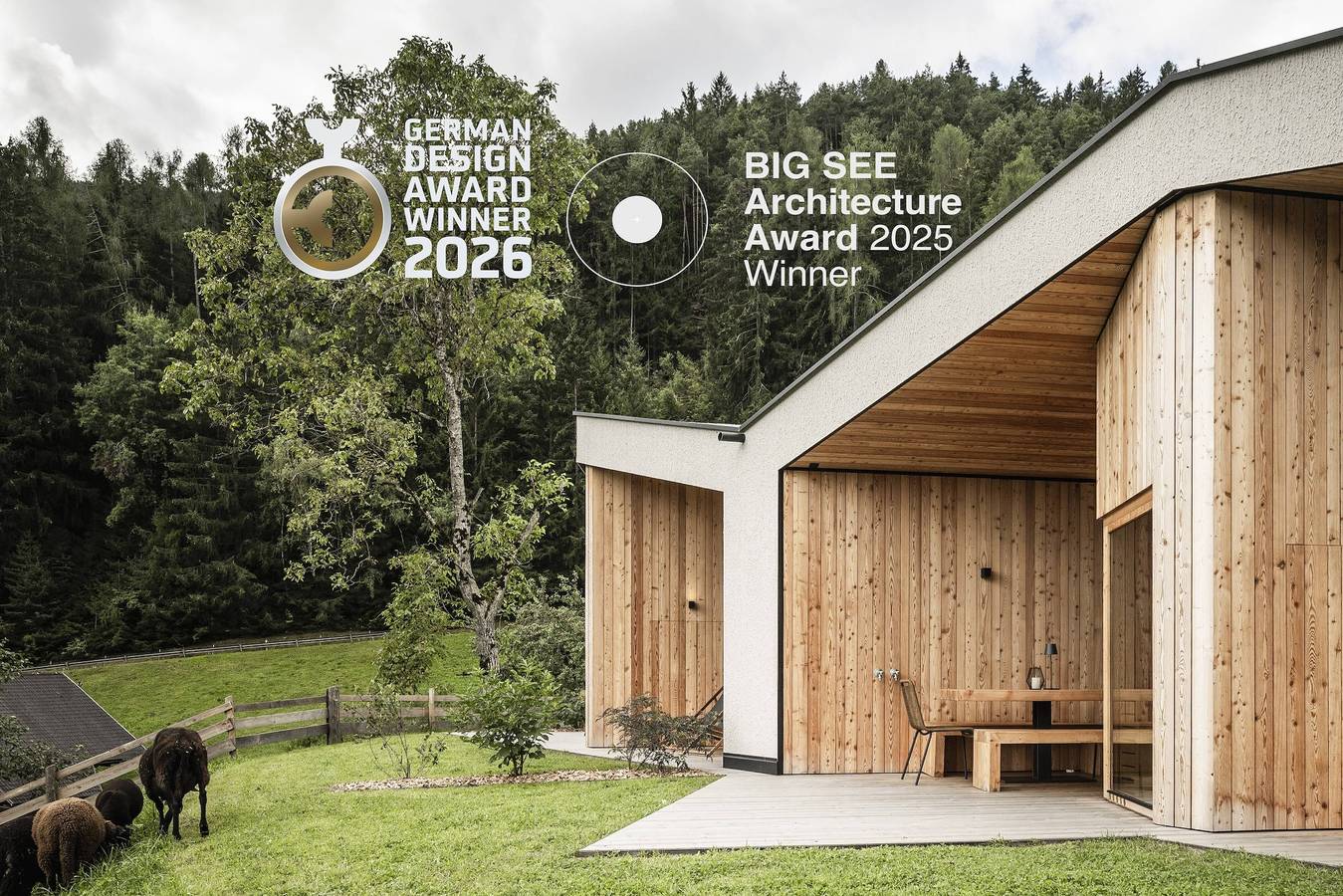 Ganze Wohnung, "Oberplunerhof Luxus Chalet Woods" mit Bergblick, 2 Terrassen & Garten in Getzenberg, Kiens