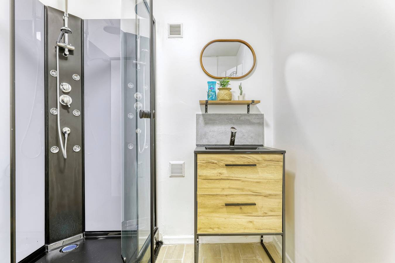 Apartamento entero, Apartamento de vacaciones para 2 personas con terraza in Sannois, Valle del Oise