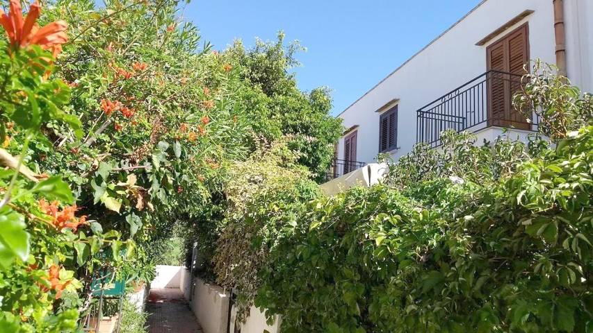 Ferienhaus für 5 Personen, mit Balkon und Terrasse sowie Garten und Ausblick