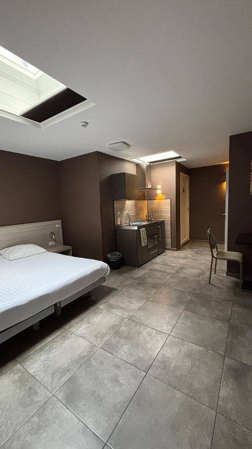 Hôtel pour 2 personnes, avec vue à La Louvière - 4