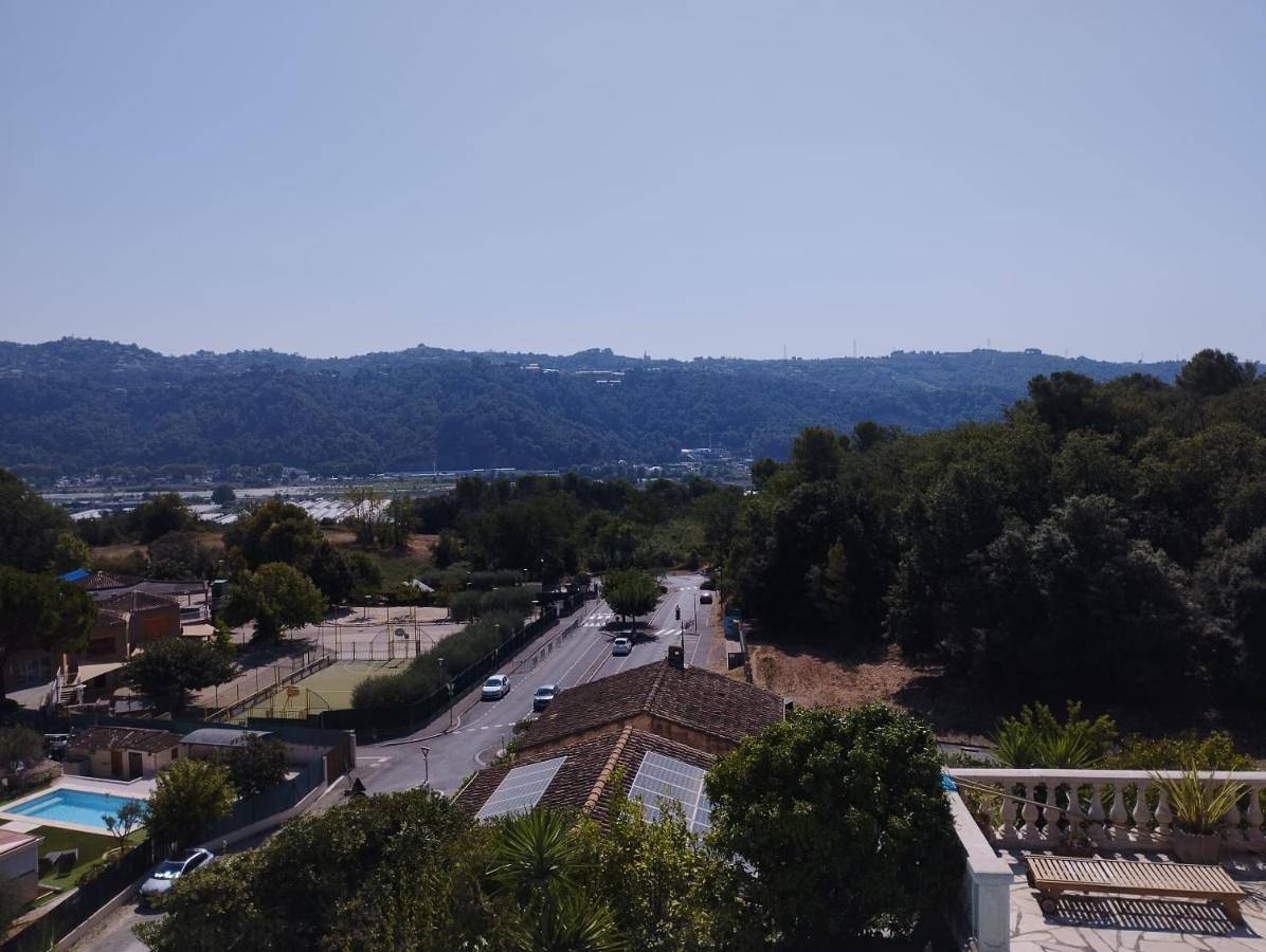 Appartement entier, Entre terre et mer 3 pièces in Gattières, Côte méditerranéenne (France)