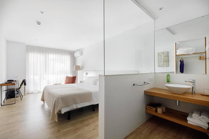 Hôtel pour 3 personnes, avec terrasse et vue