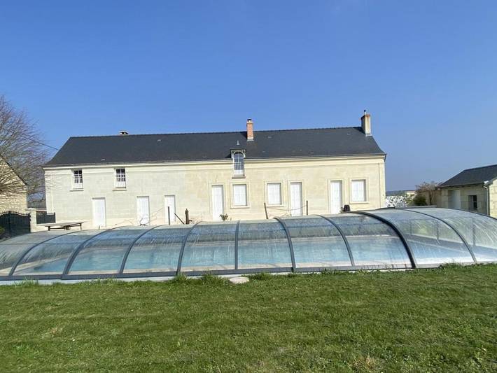Location de vacances pour 9 personnes, avec terrasse ainsi que piscine et jardin à La Chapelle-sur-Loire - 4
