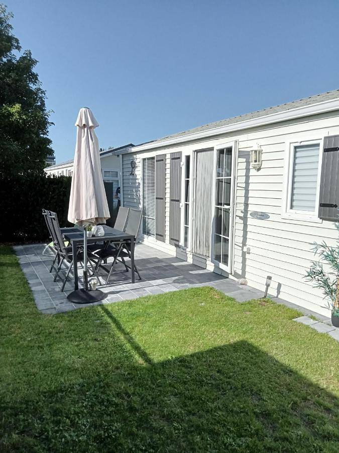 Camping pour 4 personnes, avec vue ainsi que terrasse et jardin en Mer du Nord (Belgique) - 2