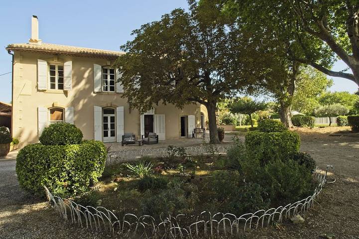 Gîte pour 10 personnes à Saint-Chamas