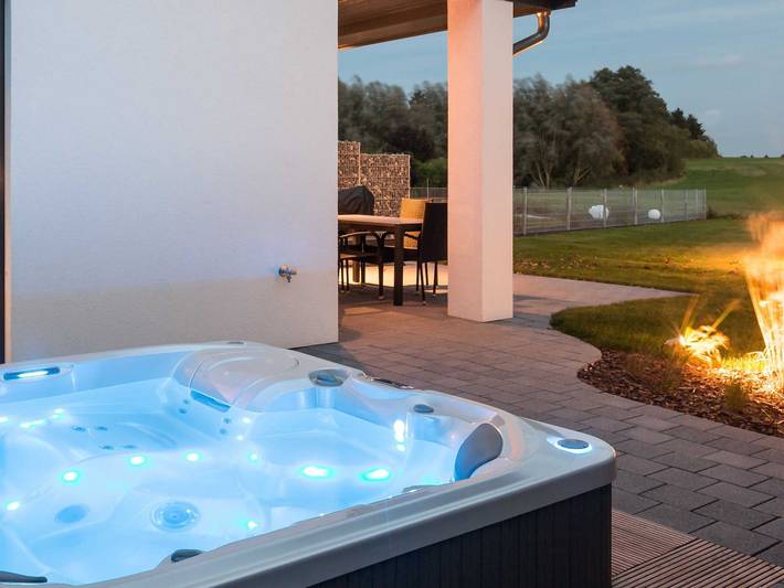 Ferienhaus für 8 Personen, mit Sauna und Garten sowie Terrasse, kinderfreundlich in Göhren-Lebbin