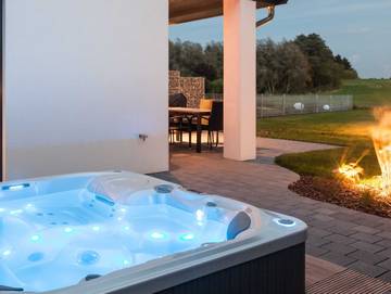 Ferienhaus für 8 Personen, mit Sauna und Garten sowie Terrasse, kinderfreundlich in Göhren-Lebbin