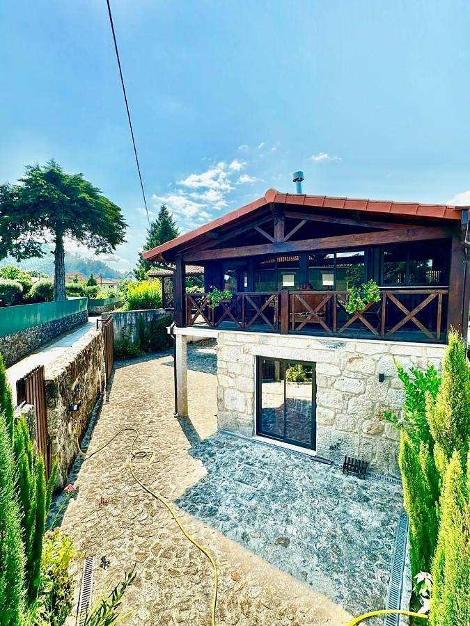 Location de vacances pour 5 personnes, avec jardin ainsi que balcon et vue à Oliveira de Frades - 2