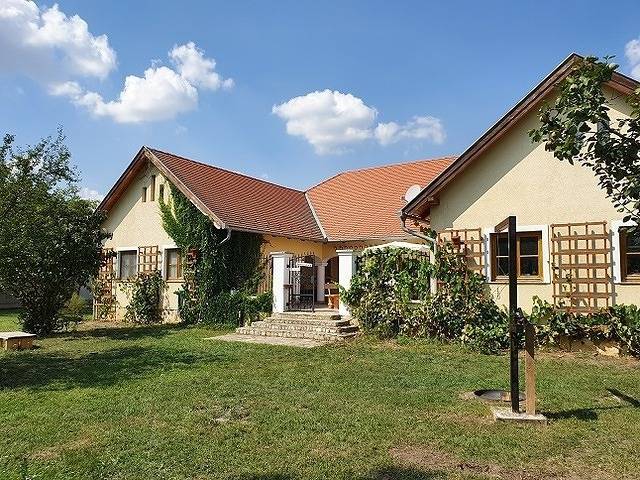 Ferienhaus für 6 Personen, mit Garten und Sauna, mit Haustier in Westtransdanubien