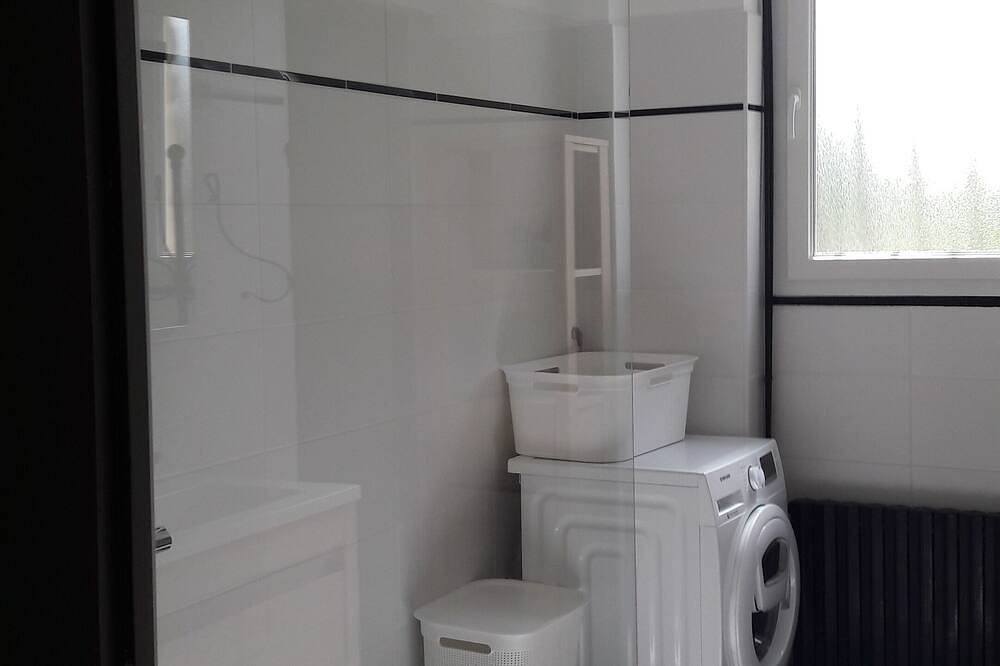 Corentin's happiness in Vaison-la-Romaine, Parque natural regional del Mont Ventoux