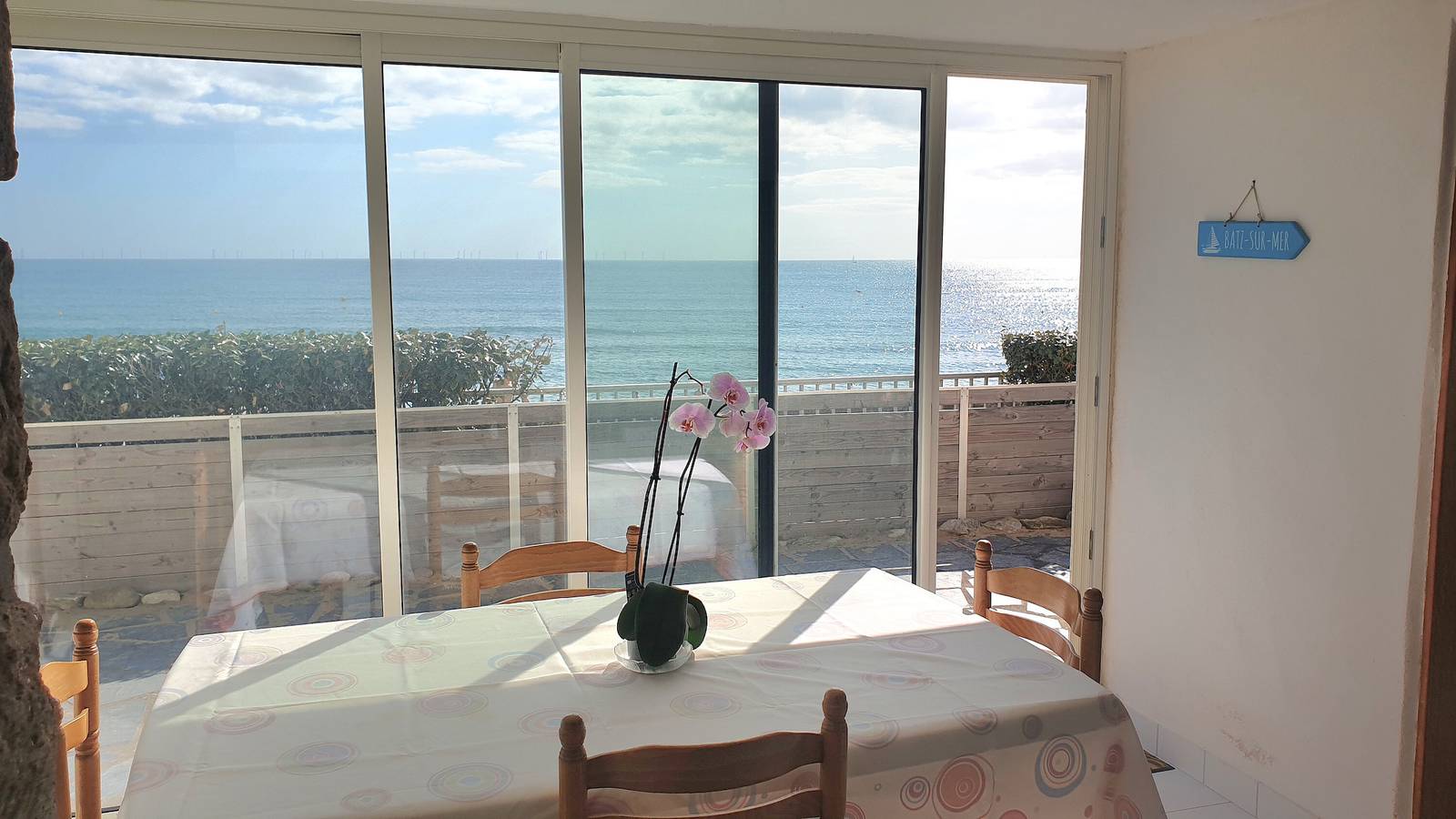 Maison de vacances 'Villa Timao Plage' avec vue sur la mer, terrasse privée et Wi-Fi in Batz-sur-Mer, Côte d'Amour