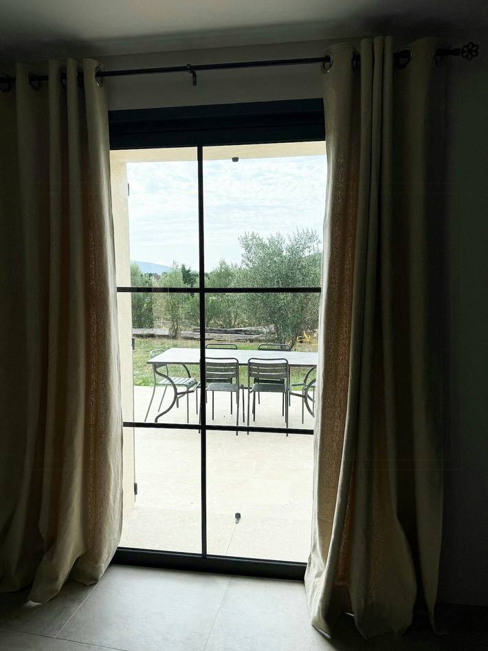 Gîte pour 5 personnes, avec jardin et terrasse, adapté aux familles à Malaucène - 3