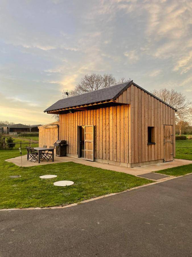 Gîte pour 4 personnes, avec terrasse ainsi que jardin et vue à Ryes