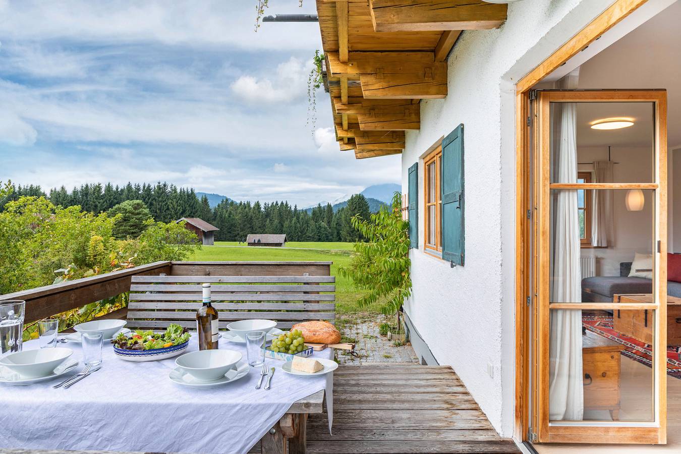 Ganze Wohnung, Apartment '180 Grad' mit Bergblick, privater Terrasse und Wlan in Mittenwald, Bayerische Alpen