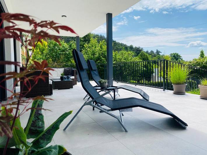 Ferienwohnung für 3 Personen, mit Ausblick und Garten sowie Seeblick - 1