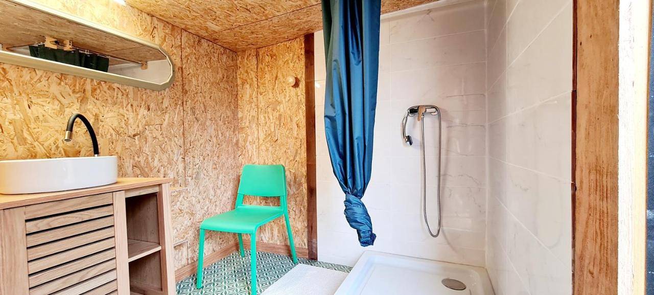 Double or Twin Room with Private Bathroom in Nouan-le-Fuzelier, Sologne