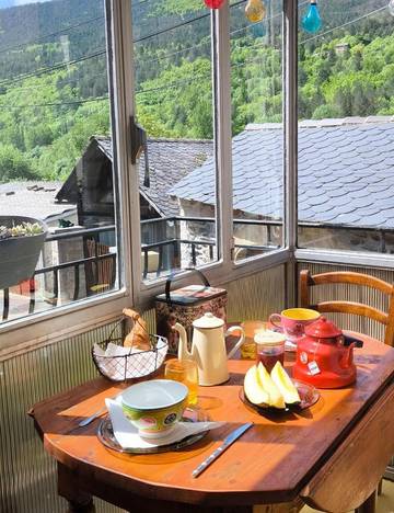 Cottage pour 3 personnes, avec terrasse et vue, animaux acceptés à Ispagnac