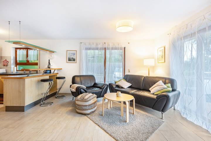 Ganze Wohnung, Ferienwohnung Sonnenberg" mit privater Terrasse, privatem Garten und Wi-Fi in Rheinfelden (Baden), Südschwarzwald