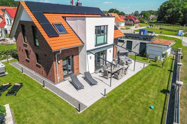 Ferienhaus für 8 Personen, mit Garten und Sauna sowie Terrasse und Whirlpool in Biendorf - 2