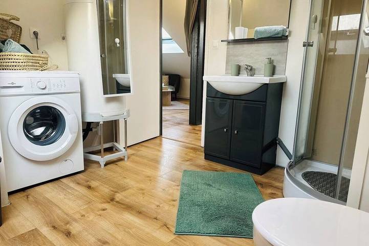 Apartamento entero, Cozy 45m2 apartment, 5-min walk to city center, Grand Jard in Châlons-en-Champagne, Marne