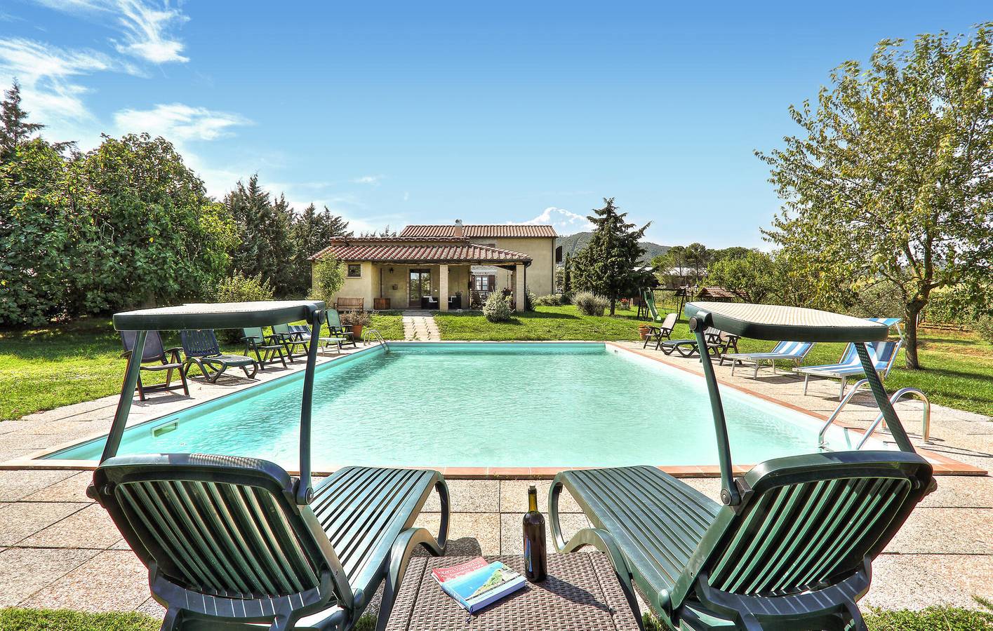 Accogliente appartamento con piscina, parcheggio e giardino in Pomarance, Riserva Naturale di Monterufoli
