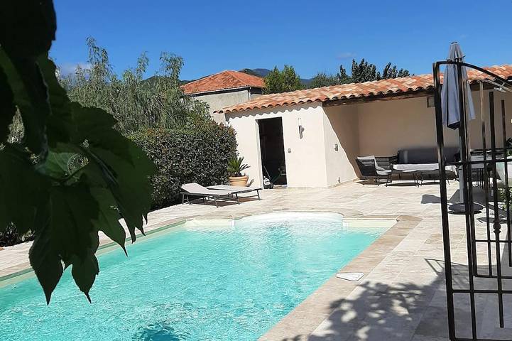 Location de vacances pour 9 personnes, avec Terrasse et Jardin dans Saint Antoine (Ghisonaccia)