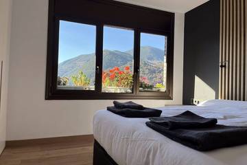 Vacation Rental for 10 Guests in Andorra, Picture 4