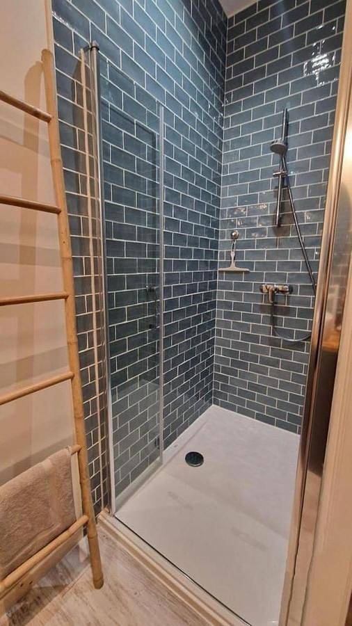 Double Room with Private Bathroom in Salvagnac, Région d'Albi