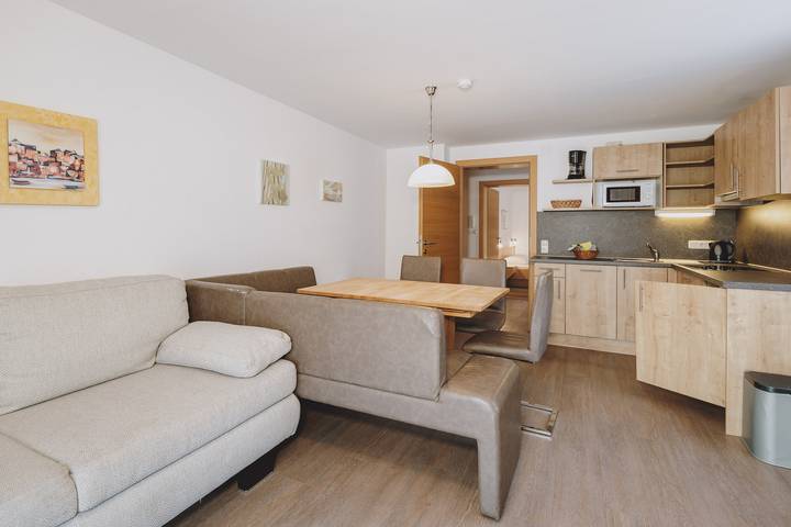 Ferienwohnung für 6 Personen, mit Sauna und Garten in Zell am See