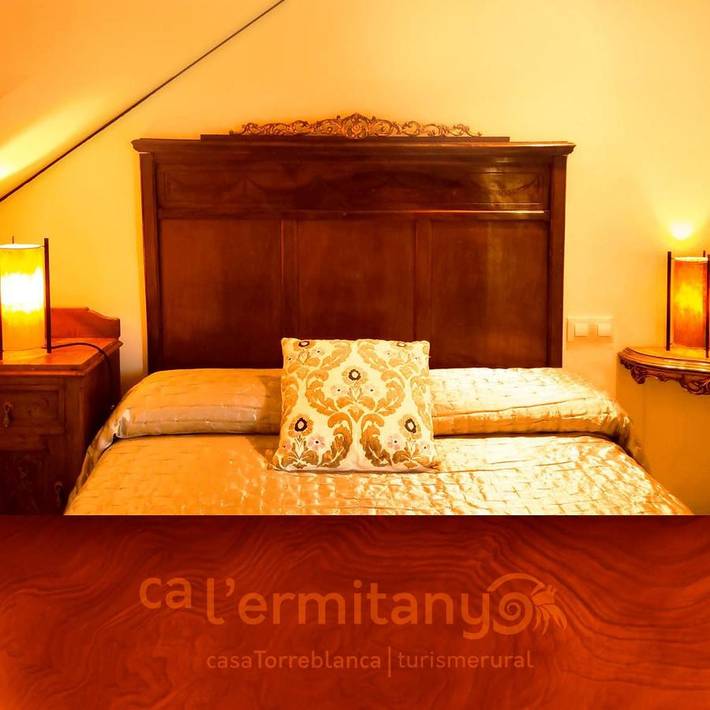 Casa rural para 2 personas, con piscina además de jardín y jacuzzi en Bages - 4