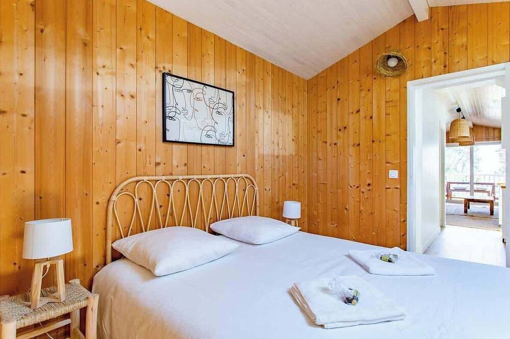 Apartamento entero, Villa des Sables: Cosy Apartment with Bassin View and Balcony in Le Canon, Lège-Cap-Ferret