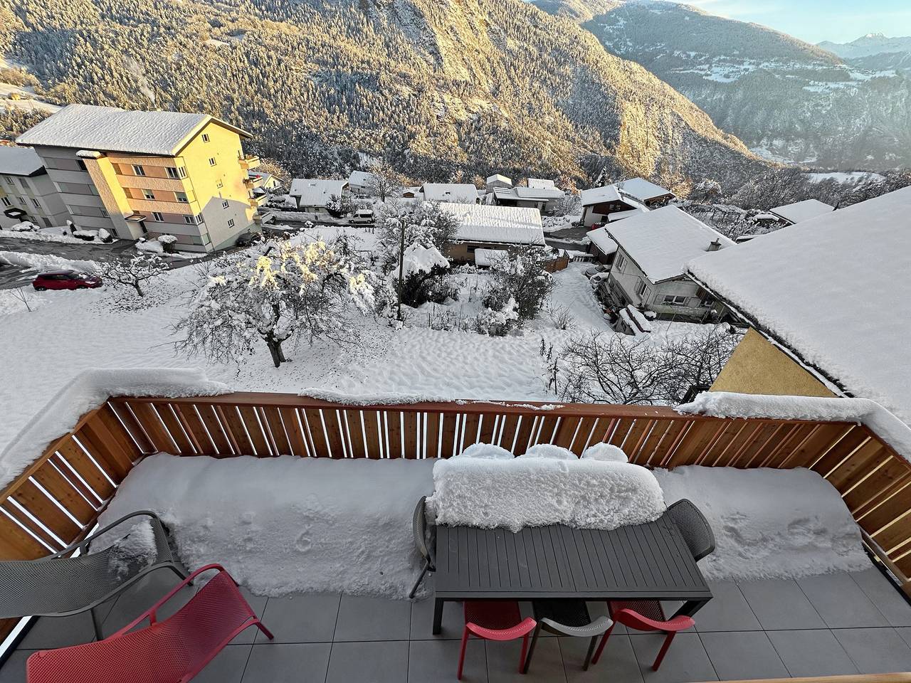 Ganze Wohnung, The Laughing Cow - 10 mns from Sion and ski in Ayent, Sion - Sierre & Umgebung