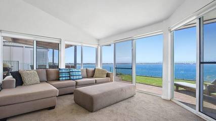 Holiday Home for 10 People in Culburra, Culburra Beach, Photo 3