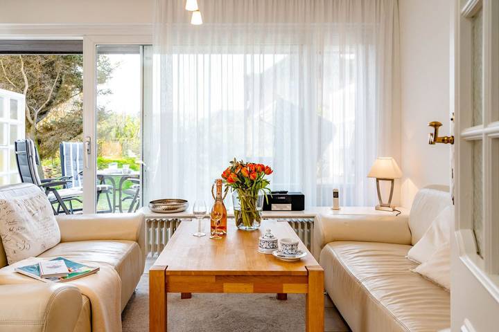 Ganze Wohnung, Herzlich Willkommen im 3-Zimmer-Ferienappartement "Theresa" in Nordfriesische Inseln (Schleswig-Holstein) (Schleswig-Holstein), Wenningstedt