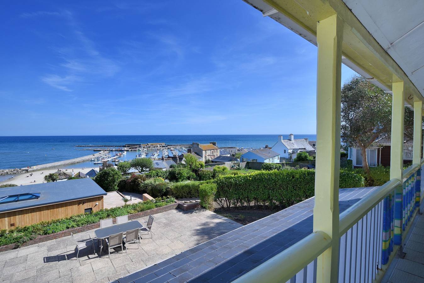 Entire apartment, 2 Harbour Heights in Lyme Regis, Dorset
