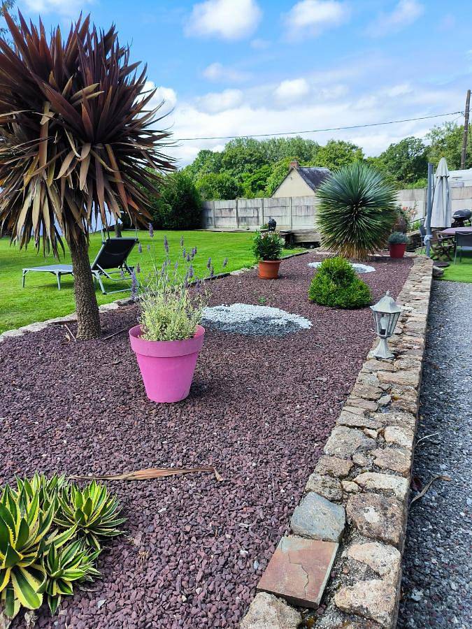 Appartement de vacances pour 2 personnes, avec Terrasse et Jardin à Miniac-Morvan