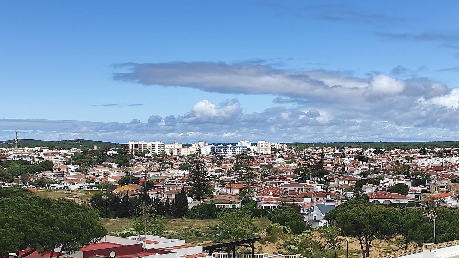 Monolocale intero, Monolocale 'A 100m dalla Spiaggia' con Piscina Condominiale e Terrazza Privata in Matalascanas, Almonte