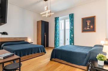 BnB für 3 Personen, mit Balkon und Ausblick in Catania